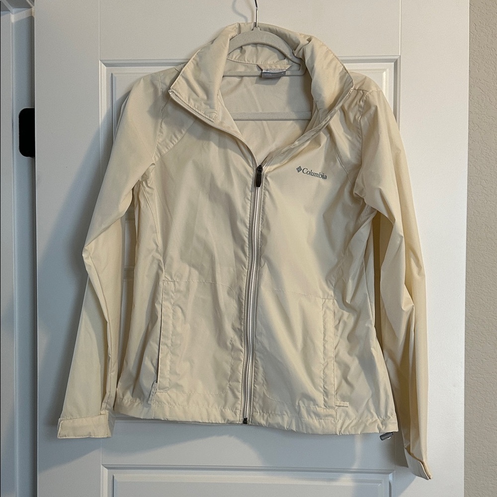 Columbia Women's Light Cream rain Jacket